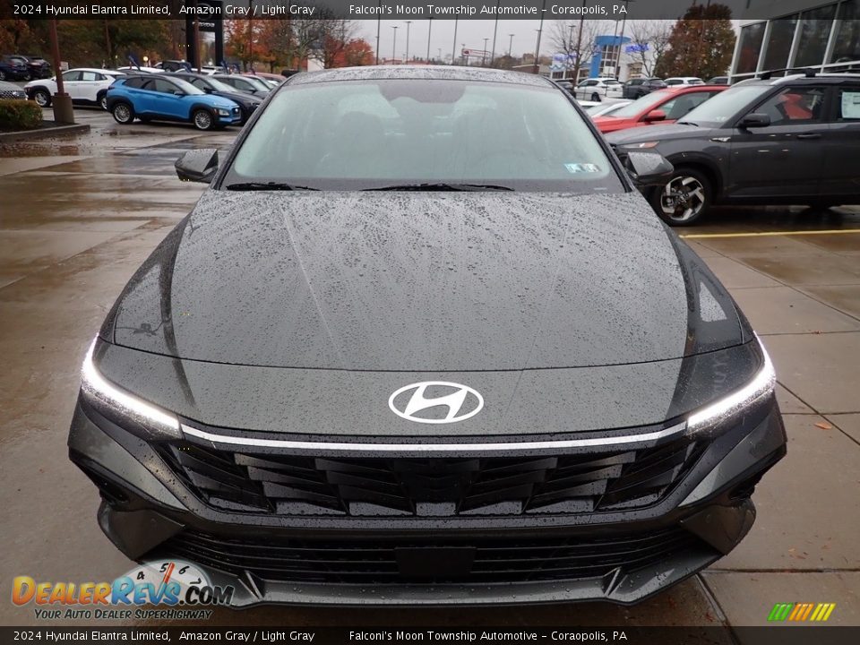 2024 Hyundai Elantra Limited Amazon Gray / Light Gray Photo #8