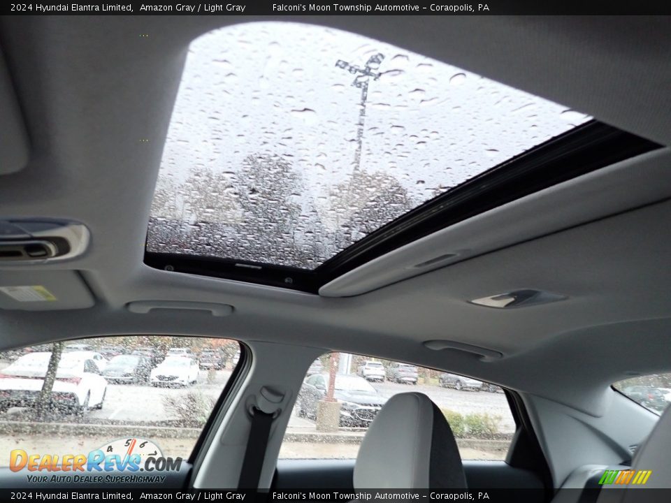 Sunroof of 2024 Hyundai Elantra Limited Photo #15