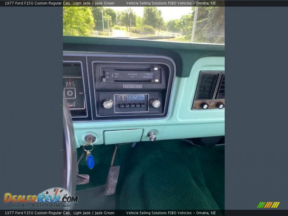 Controls of 1977 Ford F150 Custom Regular Cab Photo #10