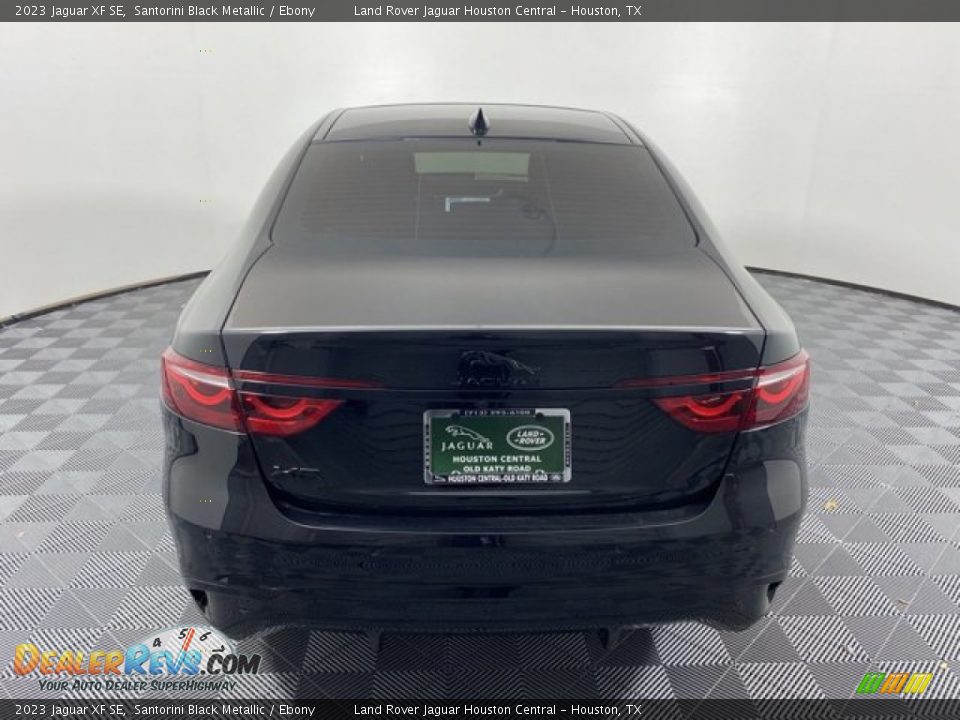 2023 Jaguar XF SE Santorini Black Metallic / Ebony Photo #7