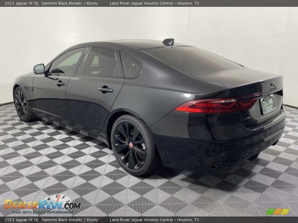 2023 Jaguar XF SE Santorini Black Metallic / Ebony Photo #10