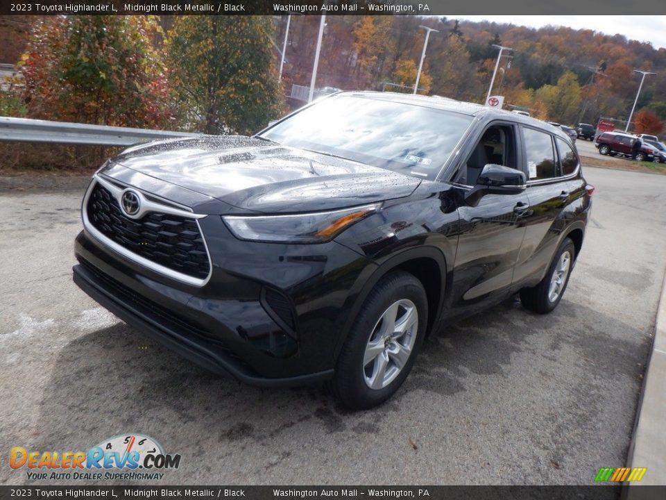 2023 Toyota Highlander L Midnight Black Metallic / Black Photo #5