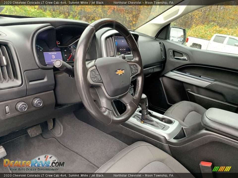 Front Seat of 2020 Chevrolet Colorado LT Crew Cab 4x4 Photo #10