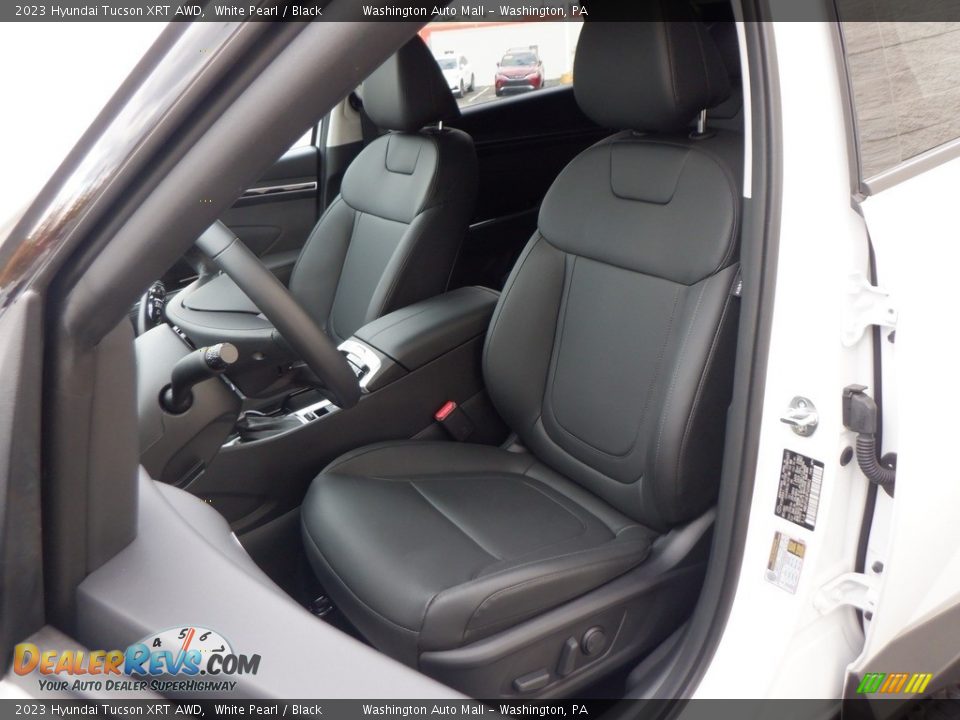 Front Seat of 2023 Hyundai Tucson XRT AWD Photo #9