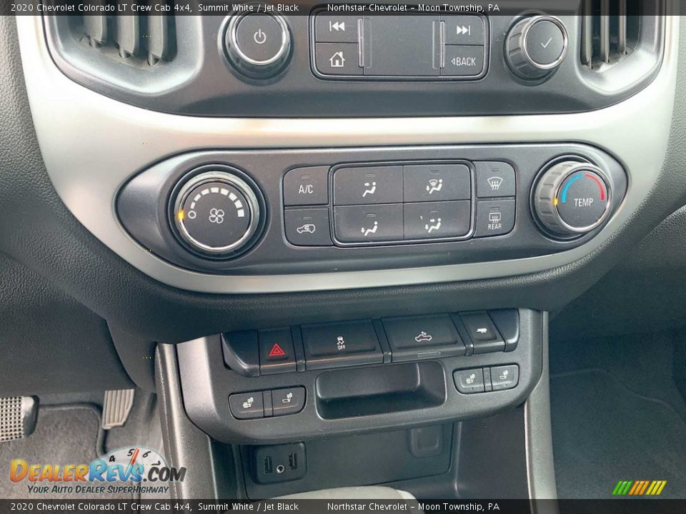 Controls of 2020 Chevrolet Colorado LT Crew Cab 4x4 Photo #16