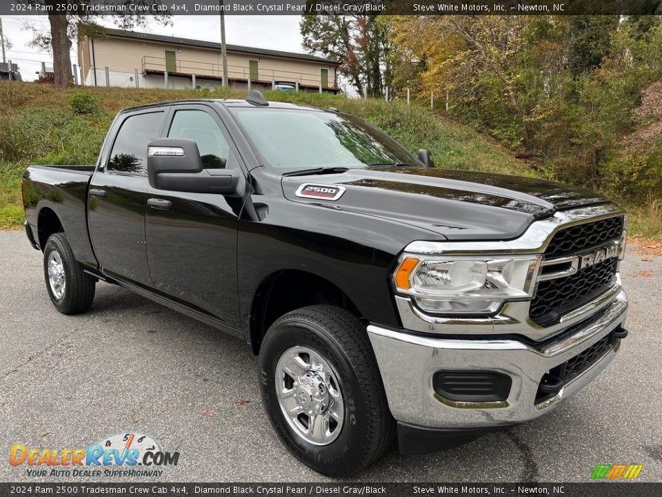 Front 3/4 View of 2024 Ram 2500 Tradesman Crew Cab 4x4 Photo #4