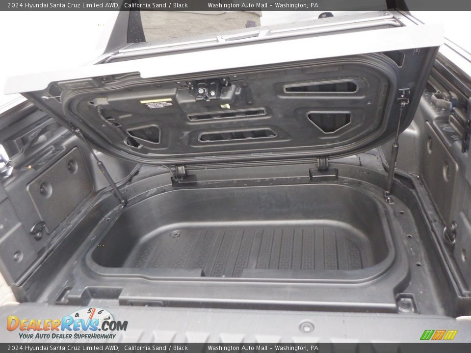 2024 Hyundai Santa Cruz Limited AWD Trunk Photo #8