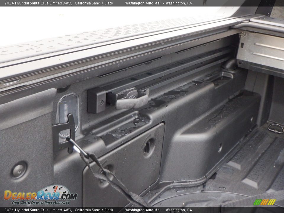 2024 Hyundai Santa Cruz Limited AWD Trunk Photo #9