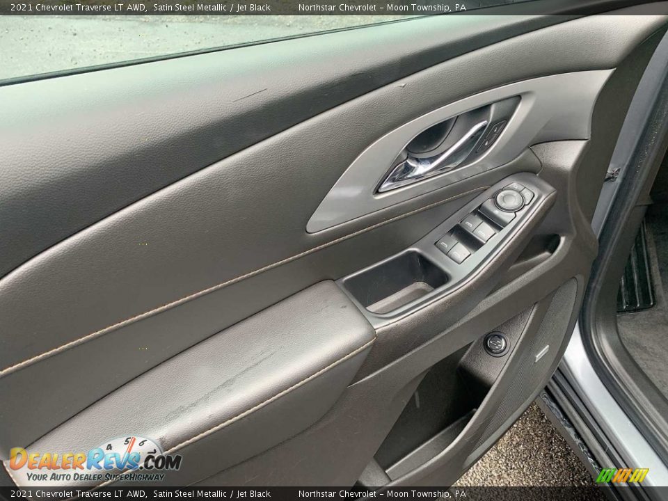 Door Panel of 2021 Chevrolet Traverse LT AWD Photo #23