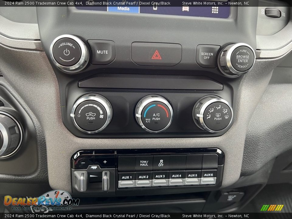 Controls of 2024 Ram 2500 Tradesman Crew Cab 4x4 Photo #23