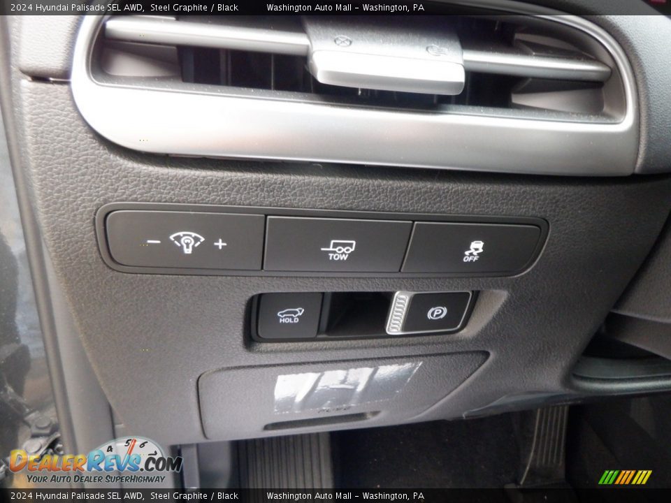 Controls of 2024 Hyundai Palisade SEL AWD Photo #10