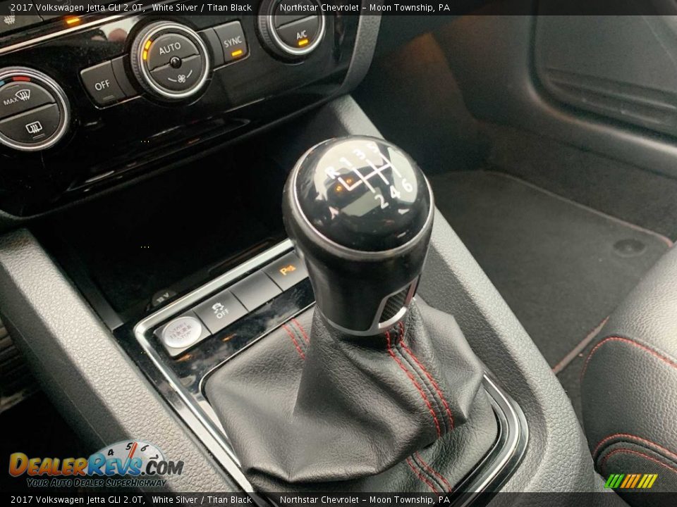 2017 Volkswagen Jetta GLI 2.0T Shifter Photo #16