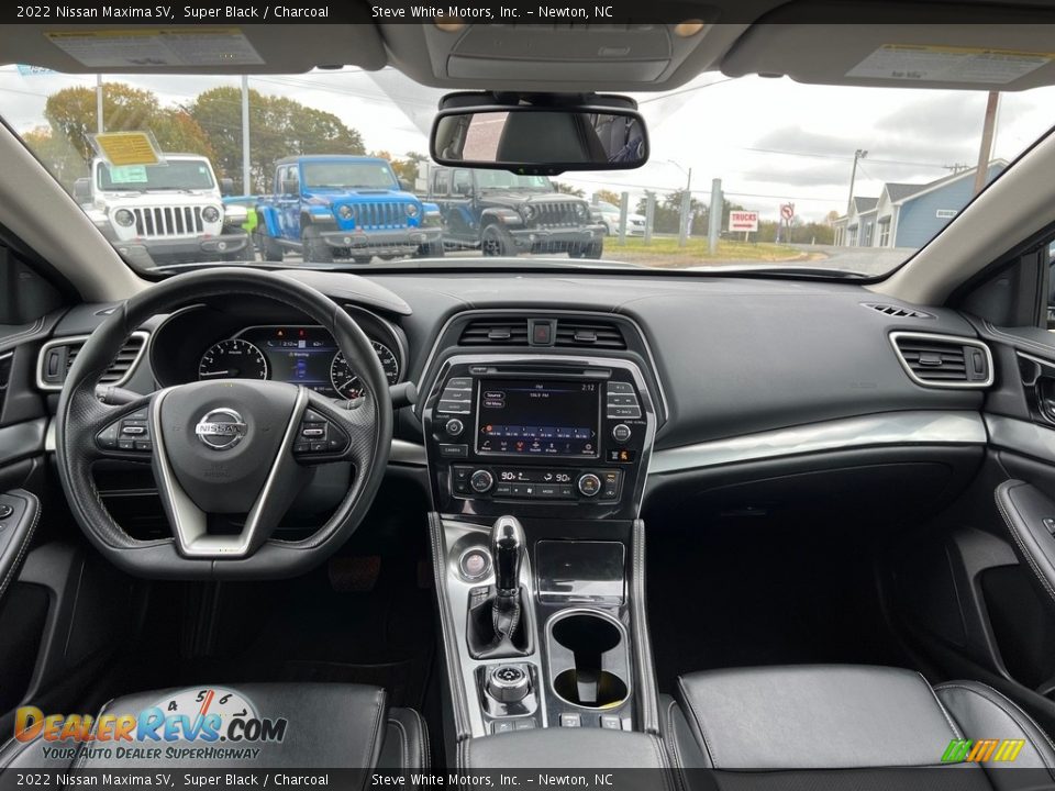 Dashboard of 2022 Nissan Maxima SV Photo #10