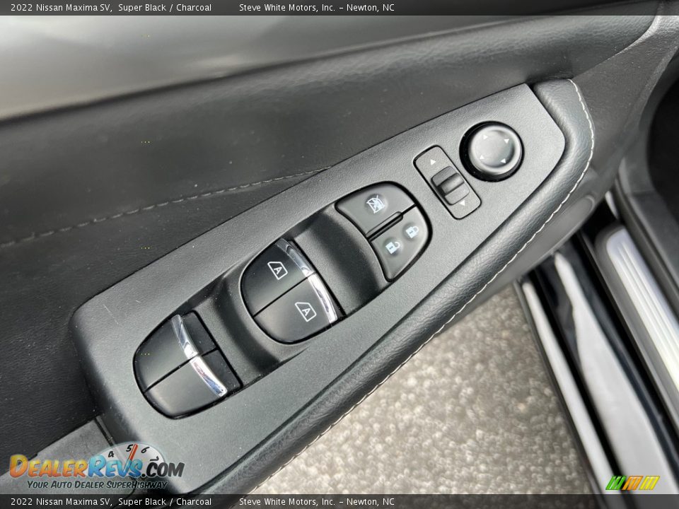 Door Panel of 2022 Nissan Maxima SV Photo #12
