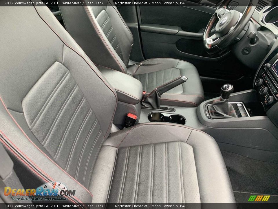 Front Seat of 2017 Volkswagen Jetta GLI 2.0T Photo #27