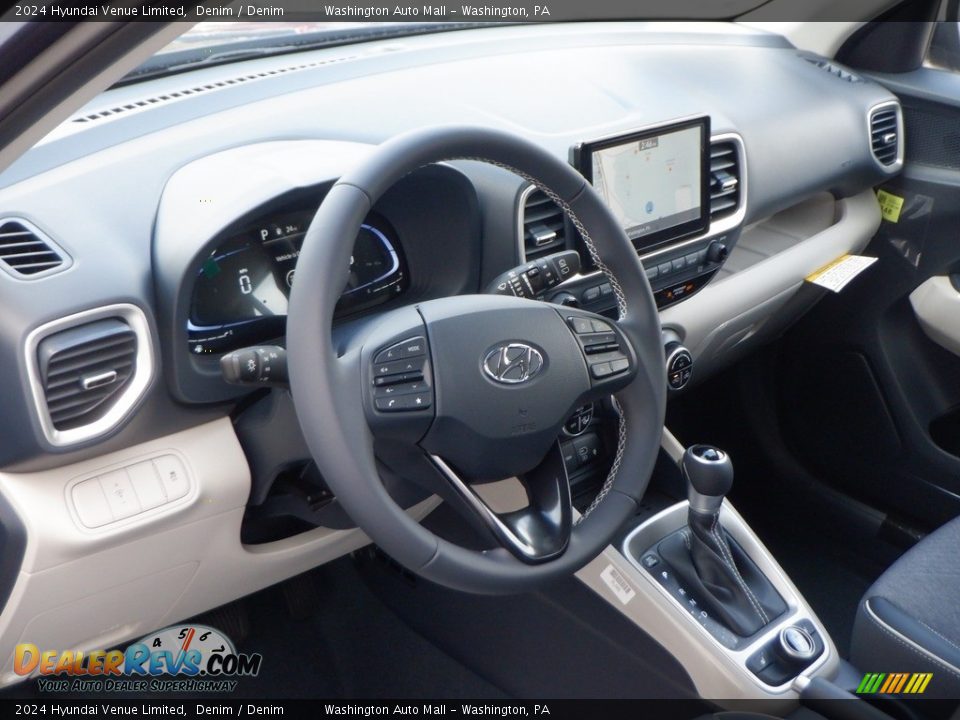 Dashboard of 2024 Hyundai Venue Limited Photo #8