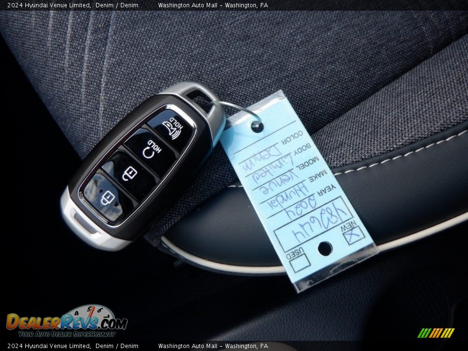 Keys of 2024 Hyundai Venue Limited Photo #29