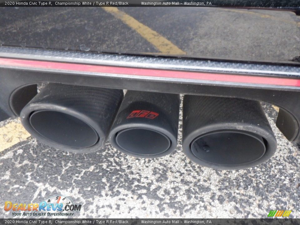 Exhaust of 2020 Honda Civic Type R Photo #10