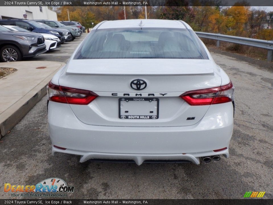 2024 Toyota Camry SE Ice Edge / Black Photo #7