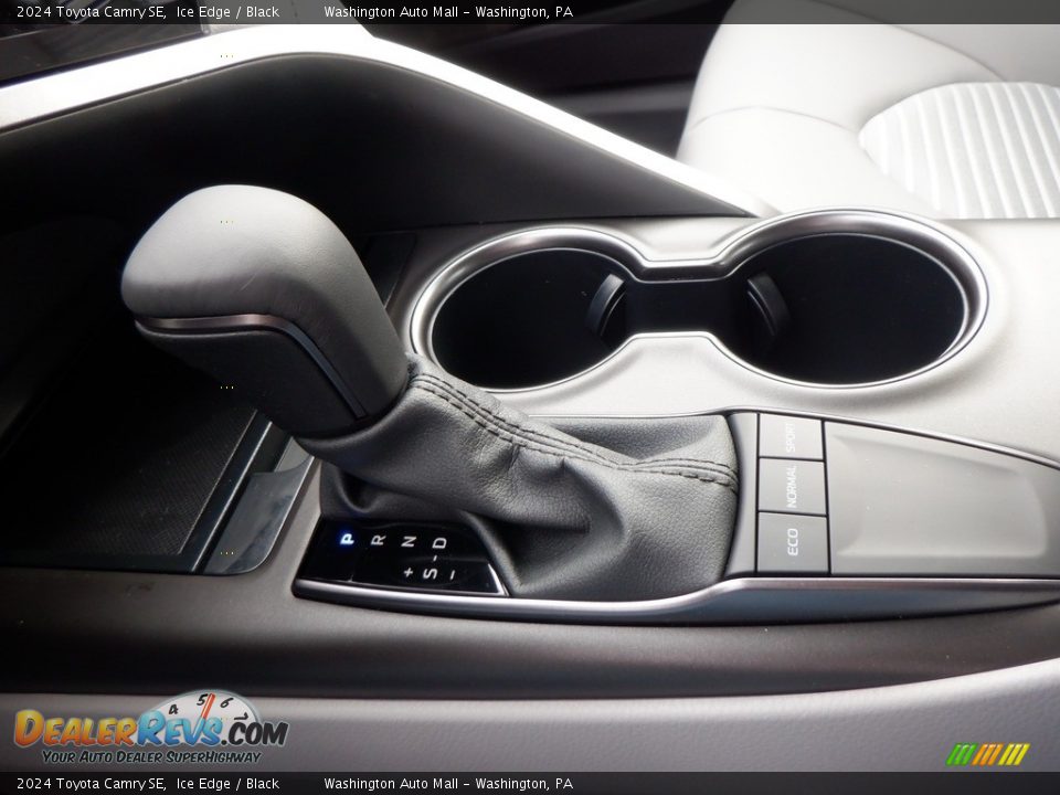 2024 Toyota Camry SE Shifter Photo #14