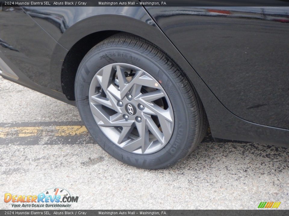 2024 Hyundai Elantra SEL Wheel Photo #2