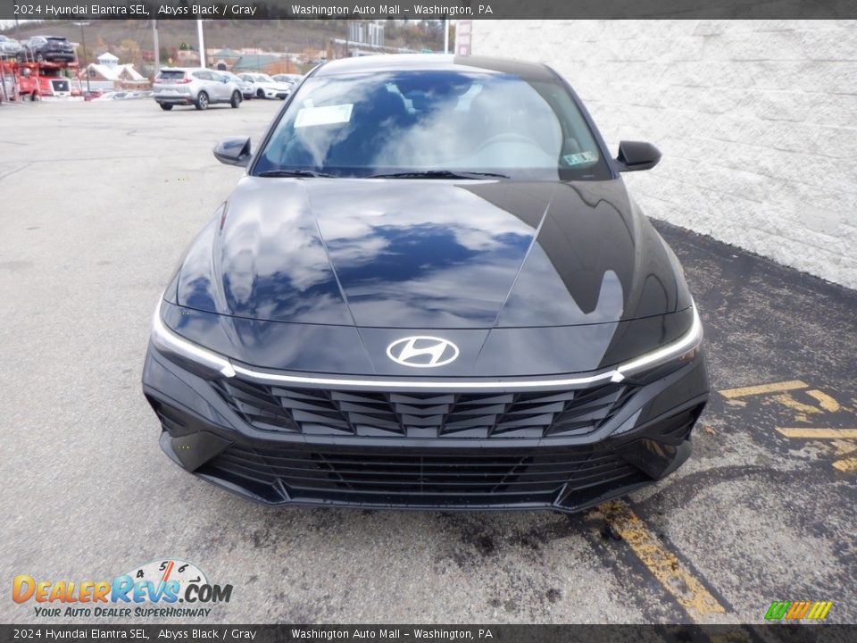 2024 Hyundai Elantra SEL Abyss Black / Gray Photo #3