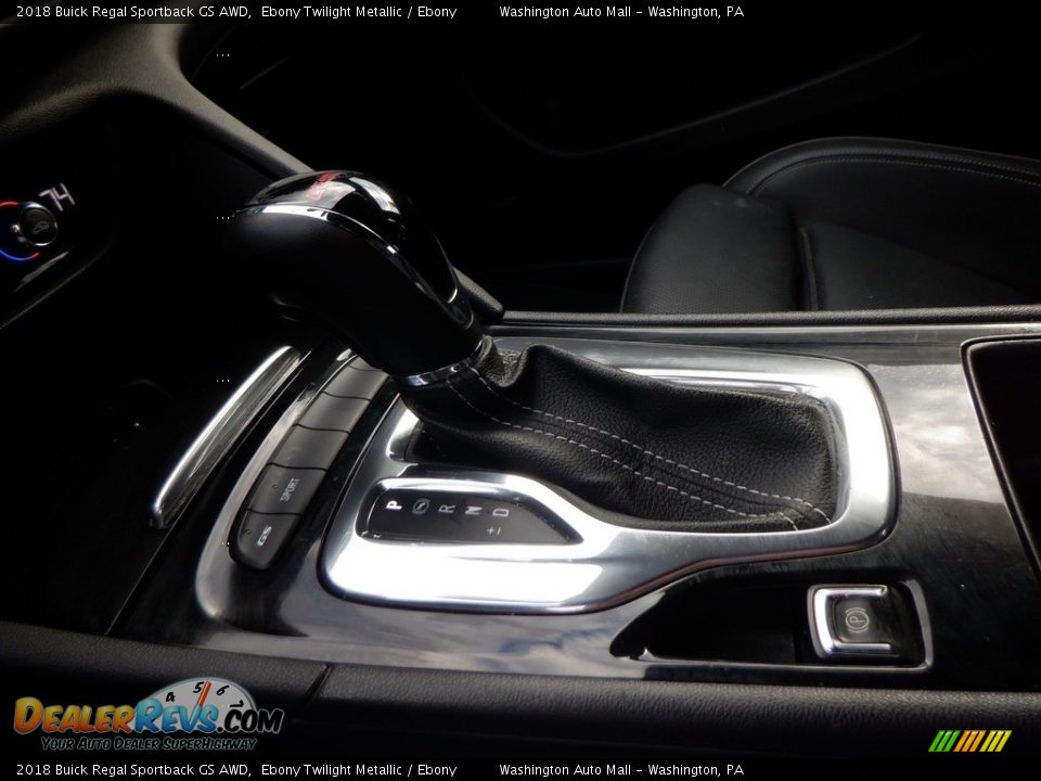 2018 Buick Regal Sportback GS AWD Shifter Photo #17