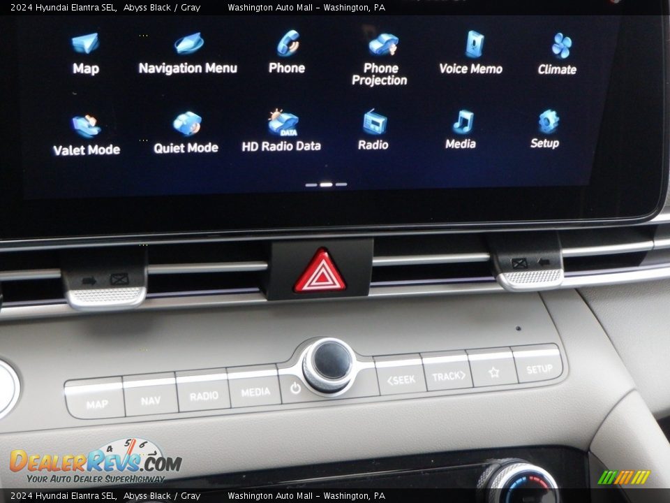 Controls of 2024 Hyundai Elantra SEL Photo #15
