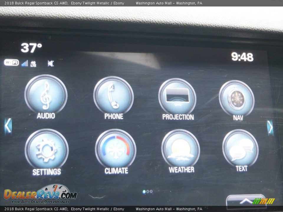 Controls of 2018 Buick Regal Sportback GS AWD Photo #22