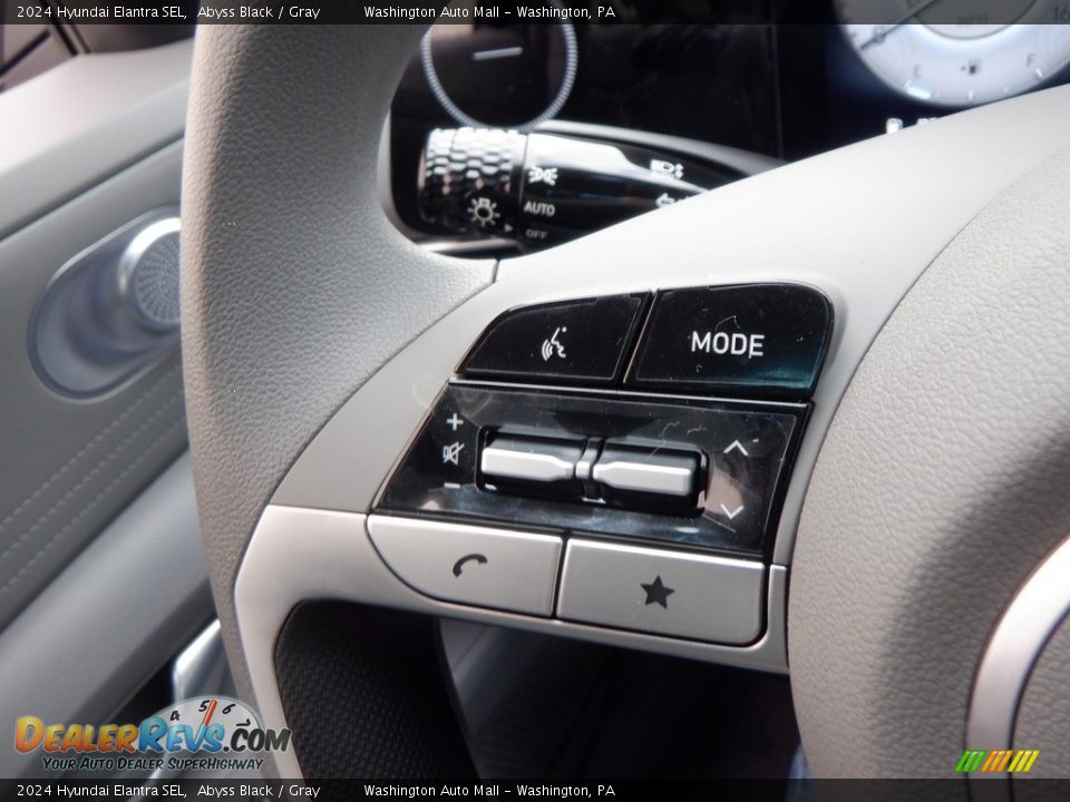 2024 Hyundai Elantra SEL Steering Wheel Photo #18