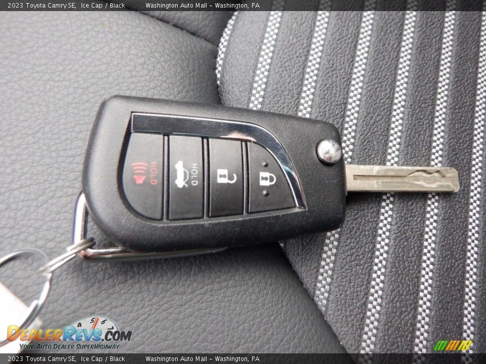 Keys of 2023 Toyota Camry SE Photo #30