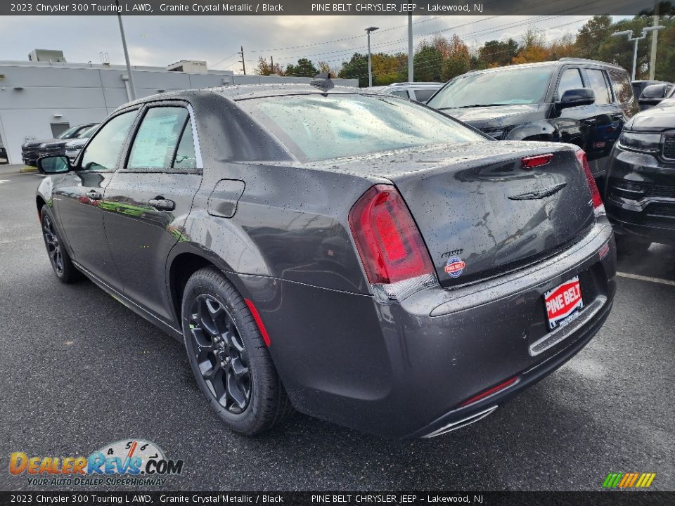 2023 Chrysler 300 Touring L AWD Granite Crystal Metallic / Black Photo #4