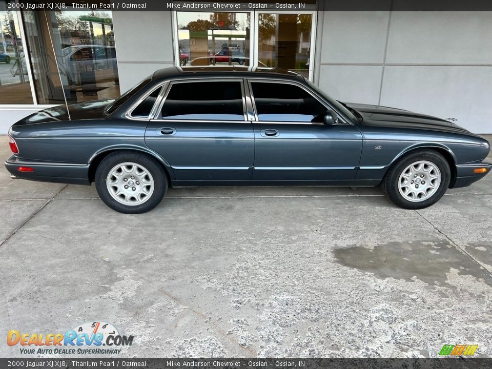 2000 Jaguar XJ XJ8 Titanium Pearl / Oatmeal Photo #6