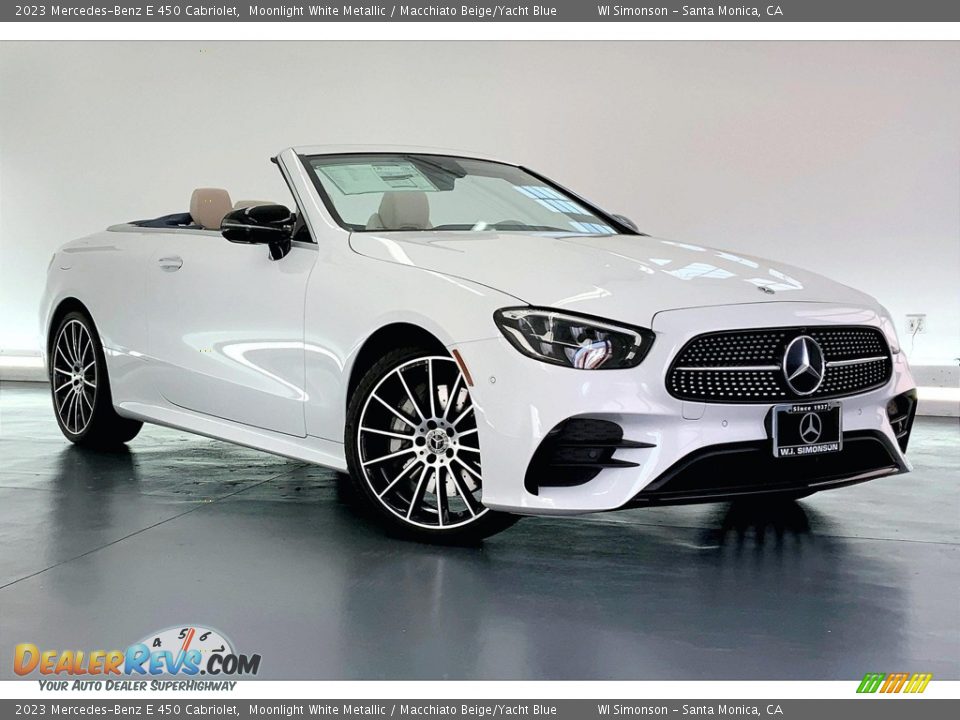 Front 3/4 View of 2023 Mercedes-Benz E 450 Cabriolet Photo #11