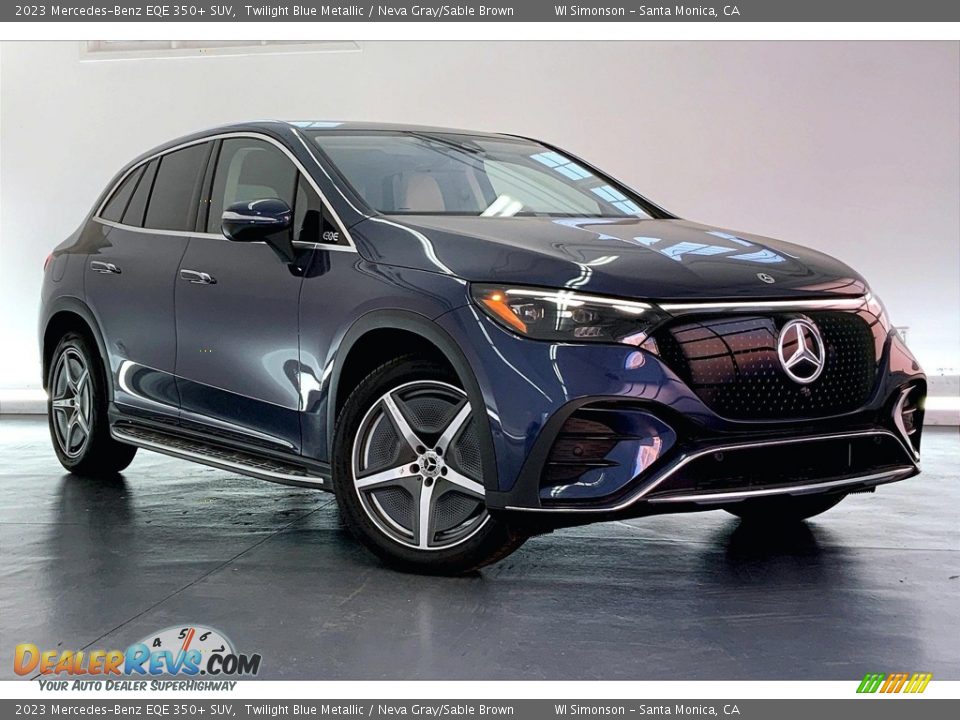 Front 3/4 View of 2023 Mercedes-Benz EQE 350+ SUV Photo #11