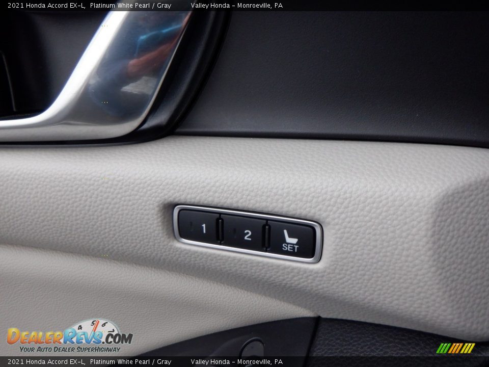 Controls of 2021 Honda Accord EX-L Photo #13