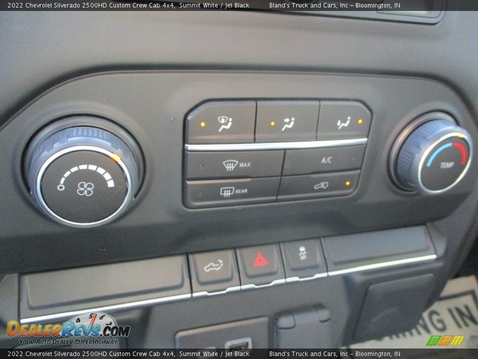 Controls of 2022 Chevrolet Silverado 2500HD Custom Crew Cab 4x4 Photo #21