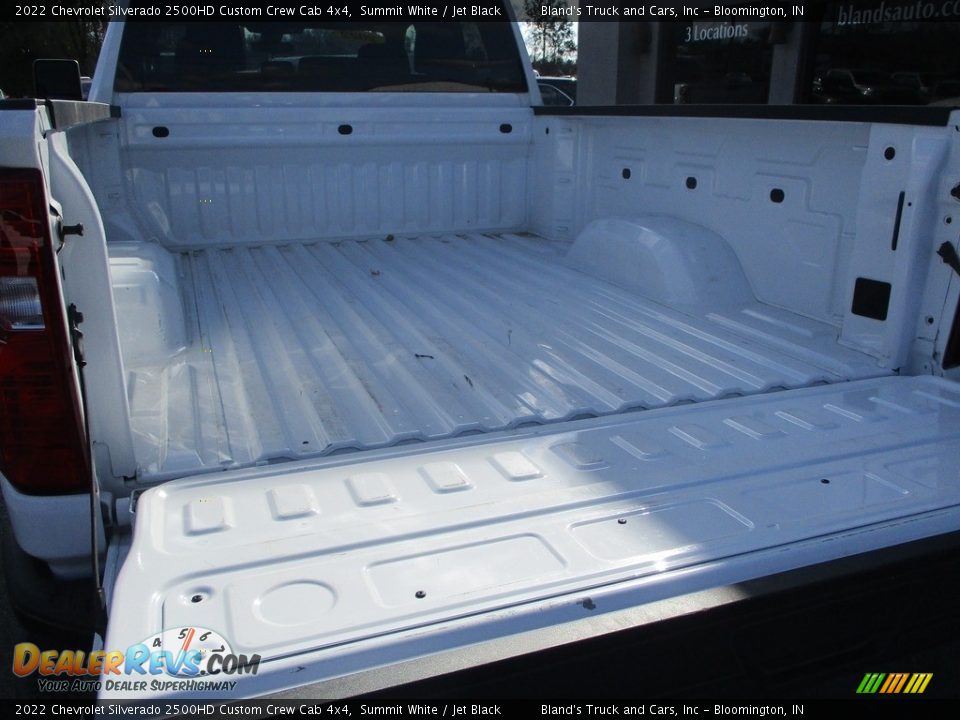 2022 Chevrolet Silverado 2500HD Custom Crew Cab 4x4 Summit White / Jet Black Photo #31