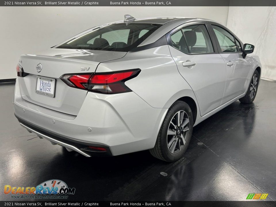 Brilliant Silver Metallic 2021 Nissan Versa SV Photo #7