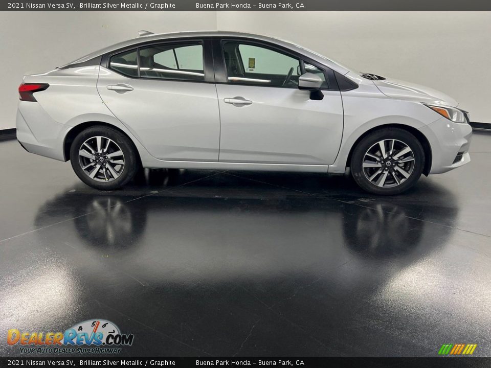 Brilliant Silver Metallic 2021 Nissan Versa SV Photo #8