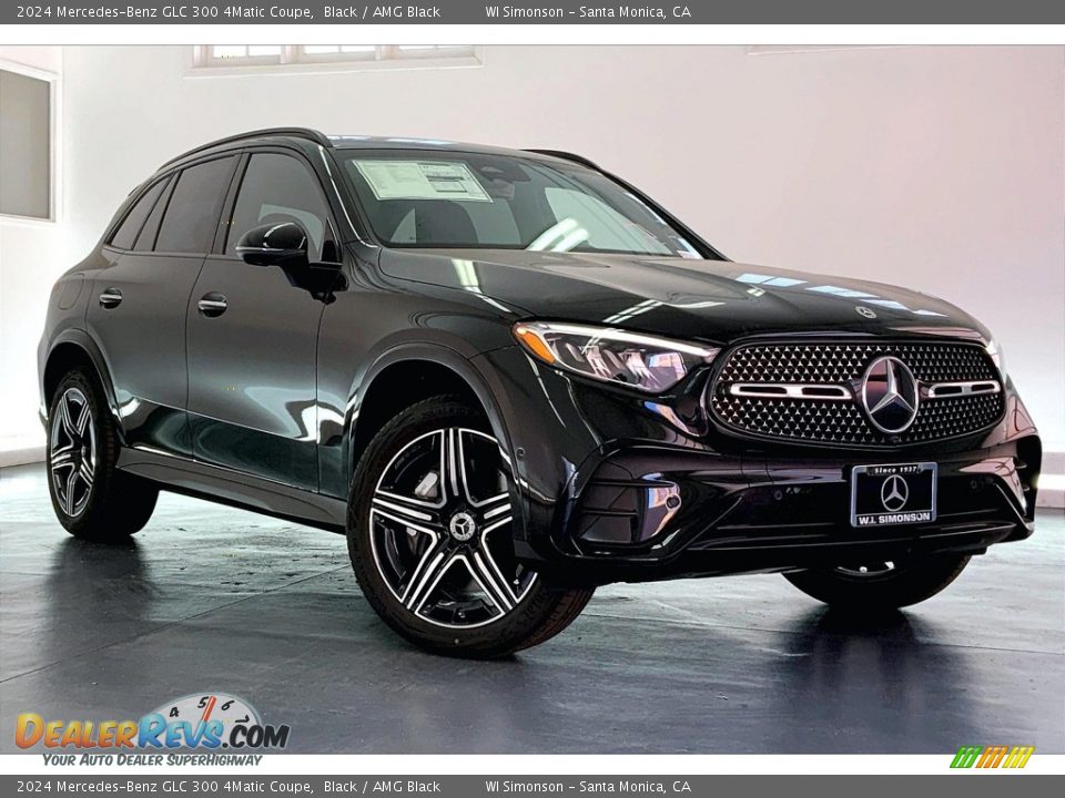 Front 3/4 View of 2024 Mercedes-Benz GLC 300 4Matic Coupe Photo #12