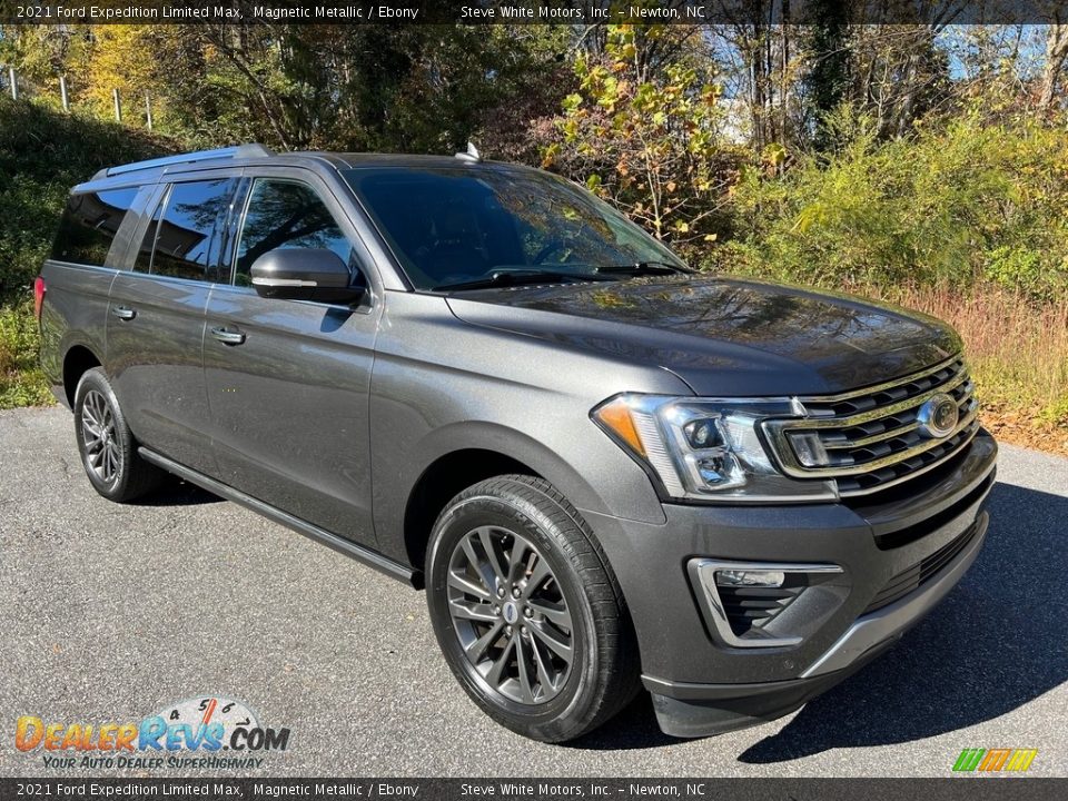 Front 3/4 View of 2021 Ford Expedition Limited Max Photo #4