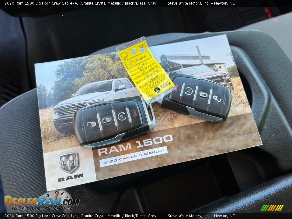 Keys of 2020 Ram 1500 Big Horn Crew Cab 4x4 Photo #26