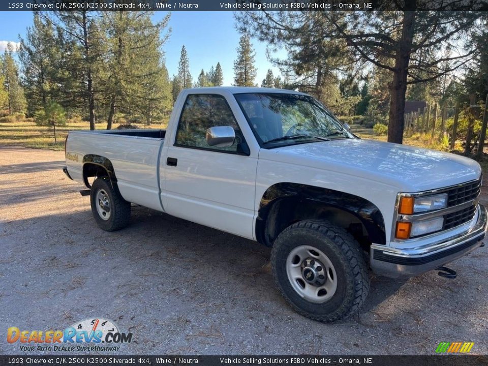 1993 Chevrolet C/K 2500 K2500 Silverado 4x4 White / Neutral Photo #3