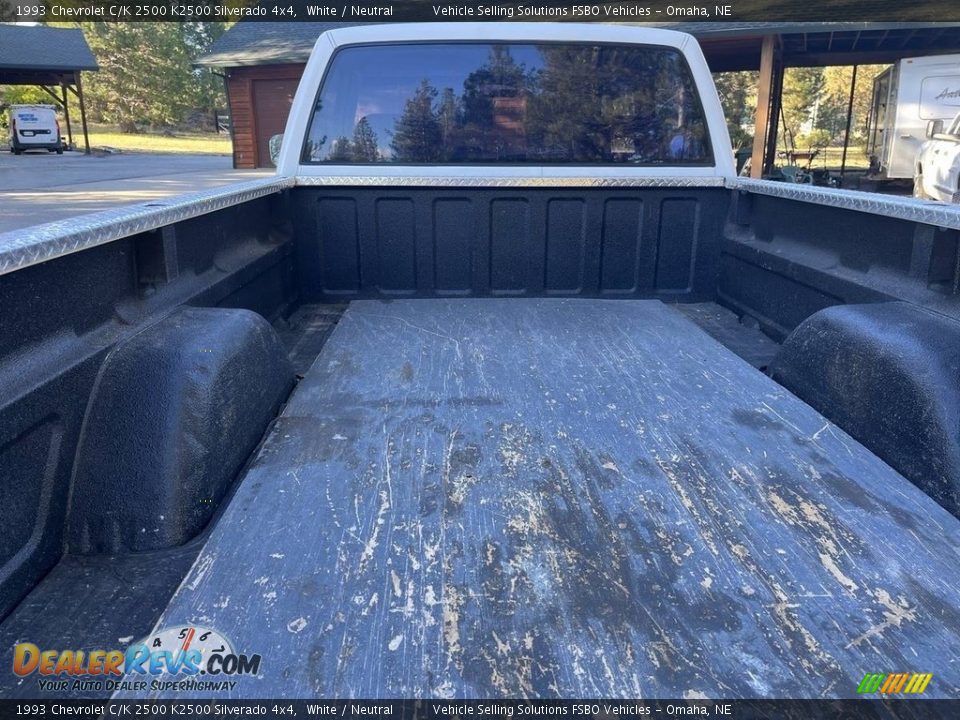 1993 Chevrolet C/K 2500 K2500 Silverado 4x4 White / Neutral Photo #9