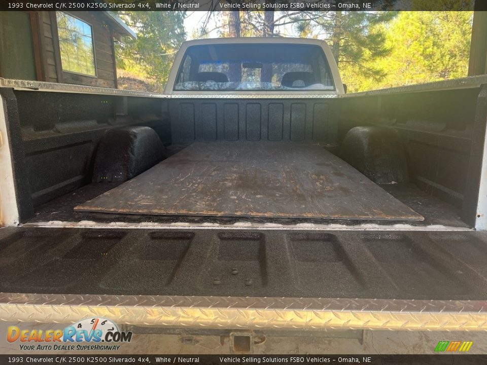 1993 Chevrolet C/K 2500 K2500 Silverado 4x4 White / Neutral Photo #10