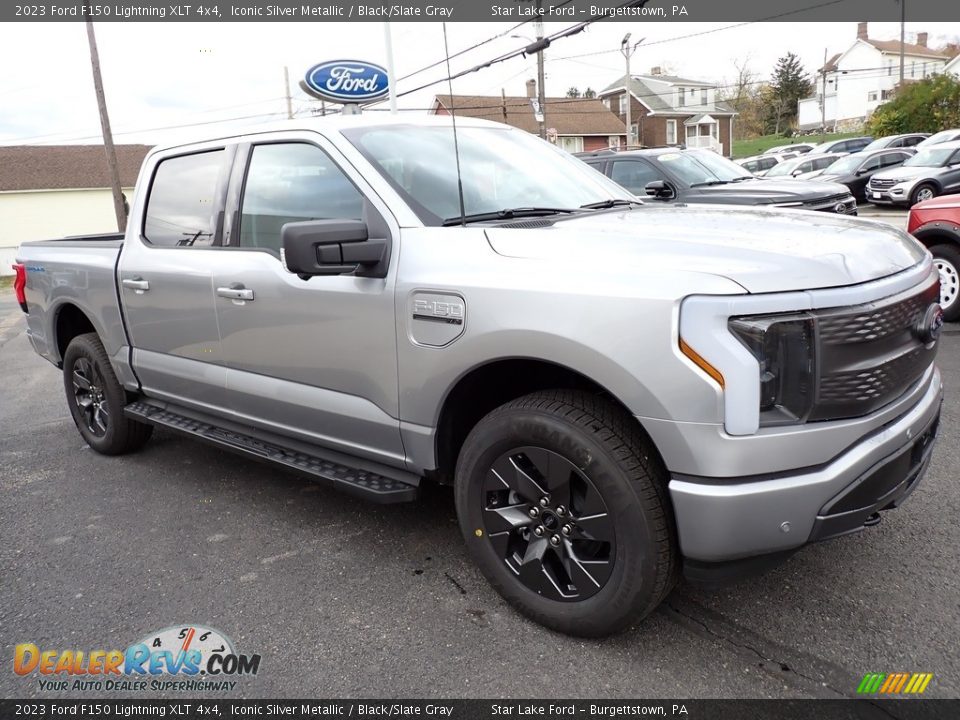 Front 3/4 View of 2023 Ford F150 Lightning XLT 4x4 Photo #9