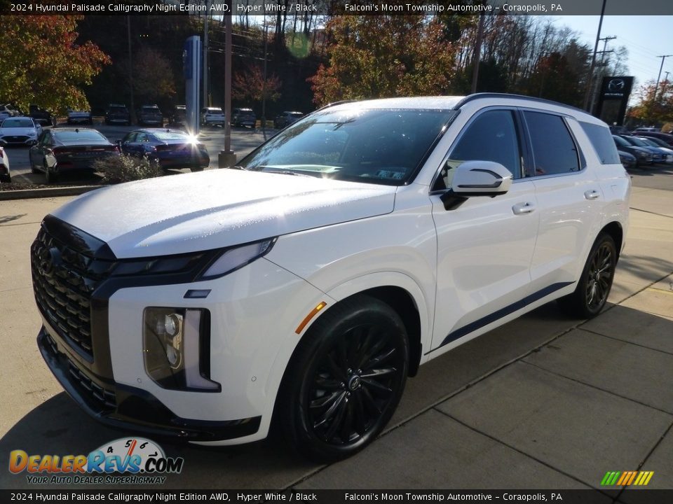 Front 3/4 View of 2024 Hyundai Palisade Calligraphy Night Edition AWD Photo #7