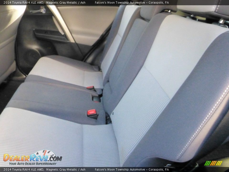 2014 Toyota RAV4 XLE AWD Magnetic Gray Metallic / Ash Photo #18