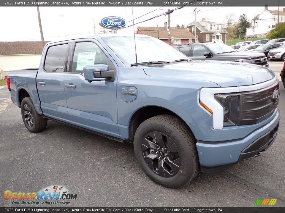 Front 3/4 View of 2023 Ford F150 Lightning Lariat 4x4 Photo #8